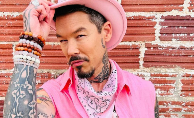 David Bromstad: Age, Family, Artistic Talents, Design, Salary, Net Worth, And More