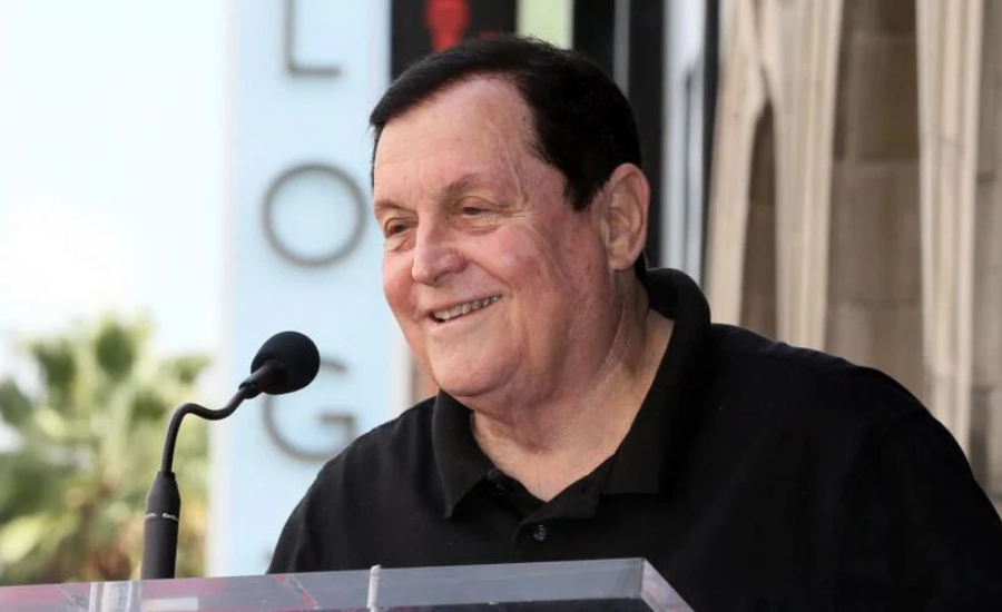 Burt Ward Net Worth: Wiki/Biography, Early Life, Height, Career, And More